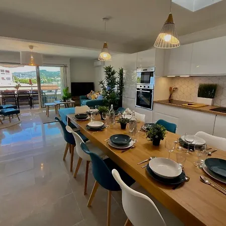 Magnificent 85m With Balconyin Front Of Sea Apartment *