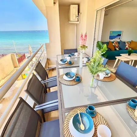 Magnificent 85m With Balconyin Front Of Sea *