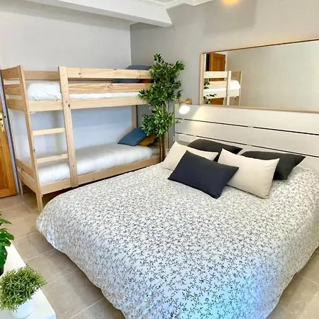Magnificent 85m With Balconyin Front Of Sea Apartment